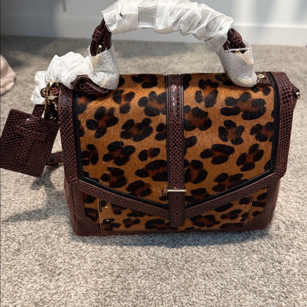 Tory Burch 797 satchel leopard ***vintage